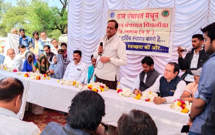 पर्याप्त बजट से क्षेत्र की तस्वीर बदलती जा रही है : विधायक डॉ. राजेंद्र पांडेय ग्राम मचून में भेसाडाबर मार्ग पर पुल निर्माण का भूमिपूजन