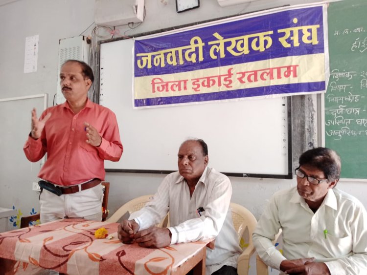 चिंतन के धरातल ने भगतसिंह को युगपुरुष होने का प्रमाण दिया - दशोत्तर*