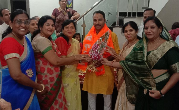 नमो ग्रुप फाउंडेशन महिला मोर्चा द्वारा श्री व्यास का स्वागत किया गया*