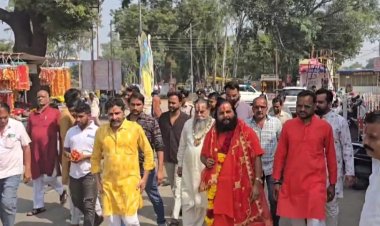 महामंडलेश्वर श्री राधे राधे बाबा का रतलाम आगमन, हिंदू समाज को एकता का संदेश