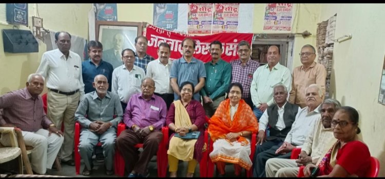 शब्दों की ताकत प्रेम पथ पर अग्रसर करती है - डॉ. पूर्णिमा शर्मा