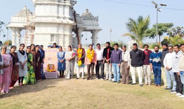 नमो ग्रुप द्वारा स्वामी विवेकानंद जयंती मनाई