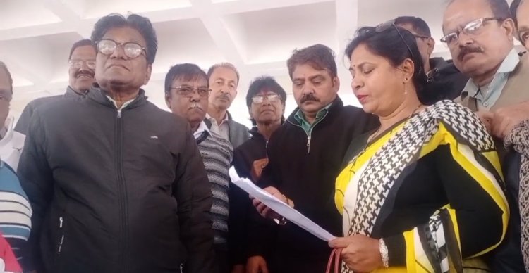 कर्मचारी मोर्चा ने मुख्यमंत्री एवं मुख्य सचिव के नाम 51 सूत्री मांगों का ज्ञापन सौंपा