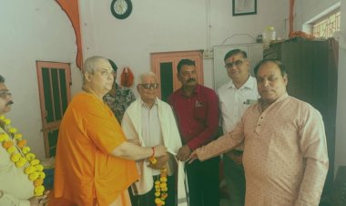 आयुर्वेद चिकित्सा पद्धति ही पुरातन चिकित्सा है जिसका वर्तमान पूरा विश्व अनुसरण कर रहा हैं - डॉ. के. सी. पाठक 