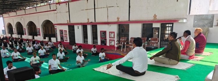 राष्ट्रीय युवा दिवस अष्टांग योग अमृत महोत्सव