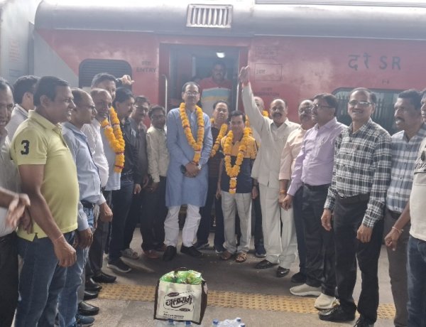  राष्ट्रीय अध्यक्ष  बी.एल. बैरवा  का रतलाम मंडल में भव्य स्वागत