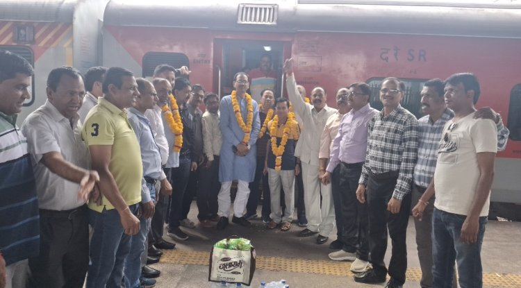  राष्ट्रीय अध्यक्ष  बी.एल. बैरवा  का रतलाम मंडल में भव्य स्वागत