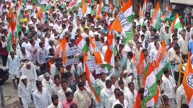 कांग्रेस ने भाजपा सरकार की जन विरोधी नीतियों  के खिलाफ  दिखाया आक्रोश 