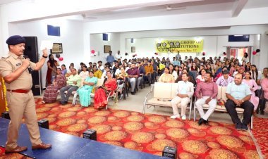 रॉयल कॉलेज में ‘आगाज़’ कार्यक्रम: यातायात नियमों के साथ मिला रोजगार व व्यक्तित्व विकास का अनमोल मार्गदर्शन
